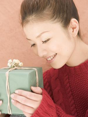 グレーのカラコンの品揃えが豊富なお店